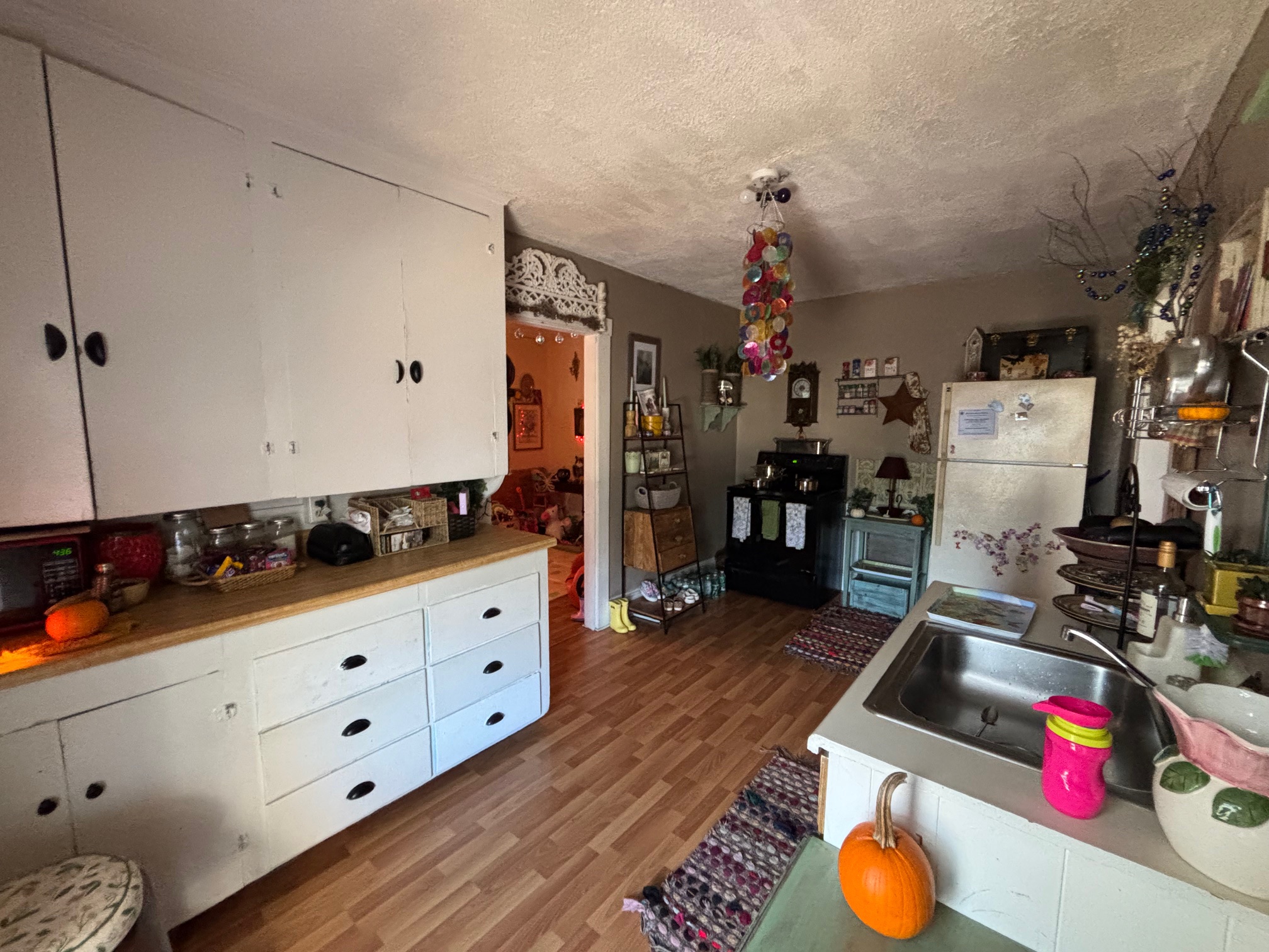 4 Western Avenue - 3