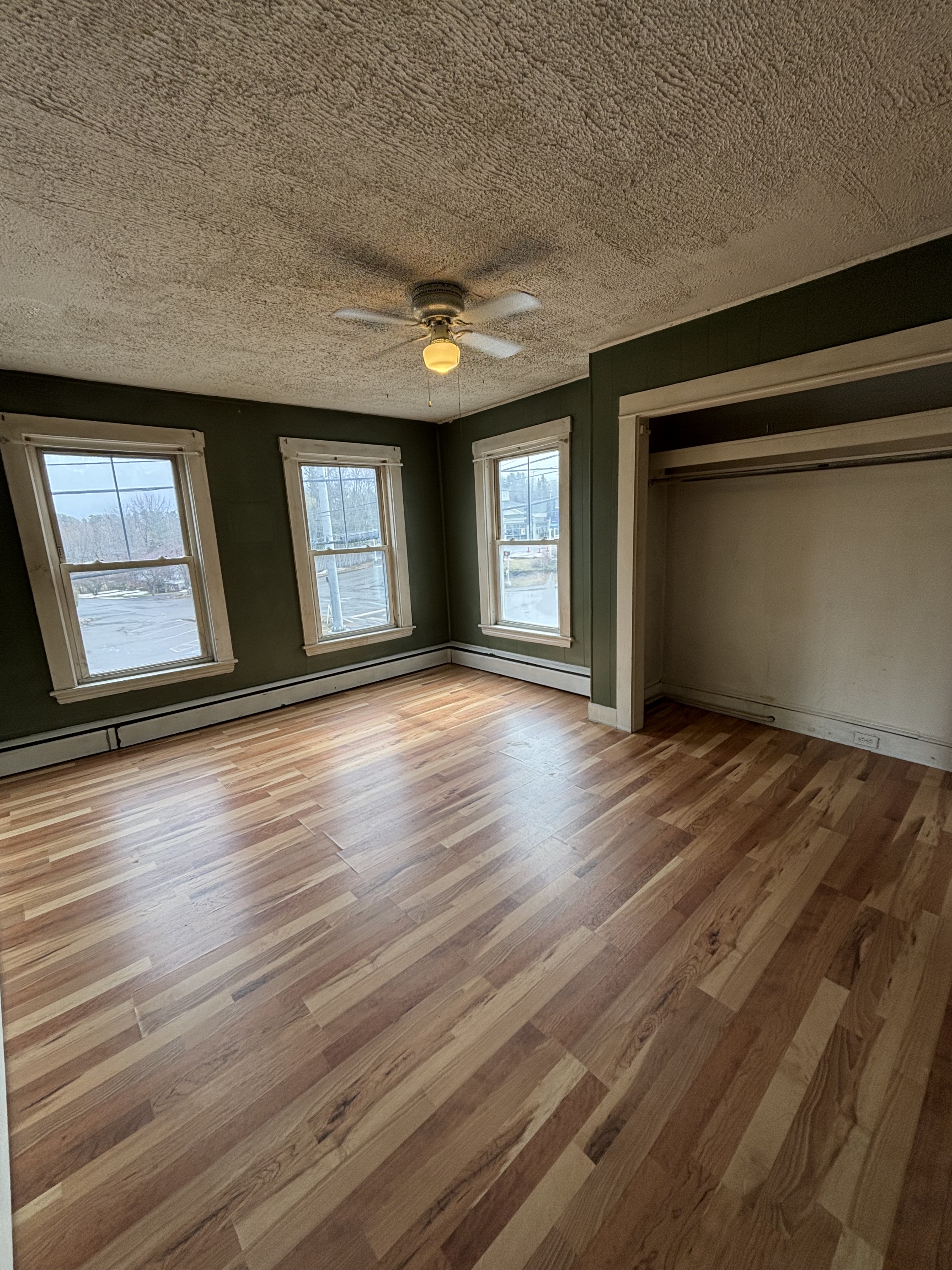 4 Western Avenue - 1